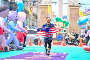 BIB: 
                            <button type="button" onclick="openModal(24883033)" class="btn btn-primary btn-sm float-right btn-popup" data-toggle="modal" data-target=".modal-high-quality">
                        <i class="fas fa-shopping-cart"></i> Add to Cart
                    </button>
                                            <button type="button" onclick="isThisMe(24883033, true)" class="btn btn-success btn-sm float-right btn-popup btn-isme hidden" data-toggle="tooltip" data-placement="bottom" title="นี่คือรูปของคุณใช่ไหม คลิกที่นี่เพื่อเอาเข้าอัลบั้ม">
                        <i class="fas fa-plus"></i> Add to album
                    </button>
                    <button type="button" onclick="isThisMe(24883033, false)" class="btn btn-warning btn-sm float-right btn-popup btn-isnotme hidden">
                        <i class="fas fa-ban"></i> Remove from album
                    </button>